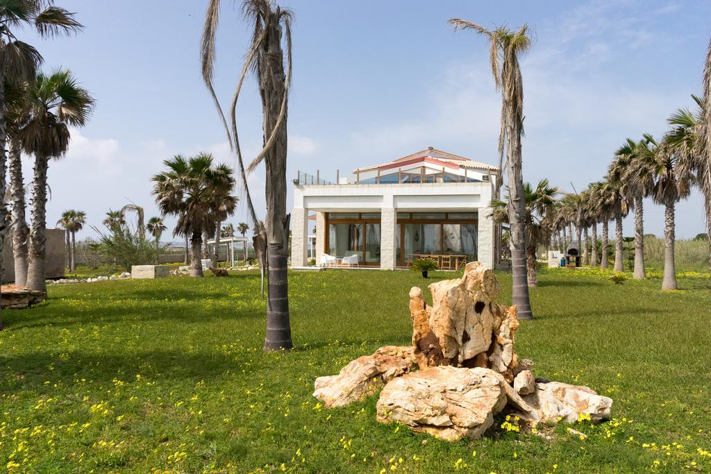 Lalena'S Garden Hotel Portopalo Di Capo Passero Екстериор снимка