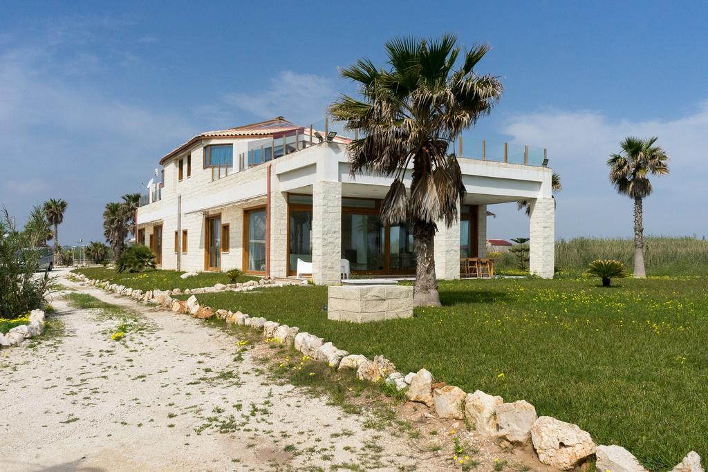 Lalena'S Garden Hotel Portopalo Di Capo Passero Екстериор снимка
