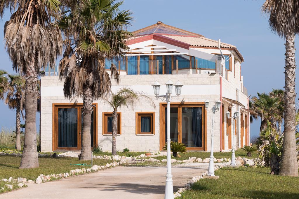 Lalena'S Garden Hotel Portopalo Di Capo Passero Екстериор снимка