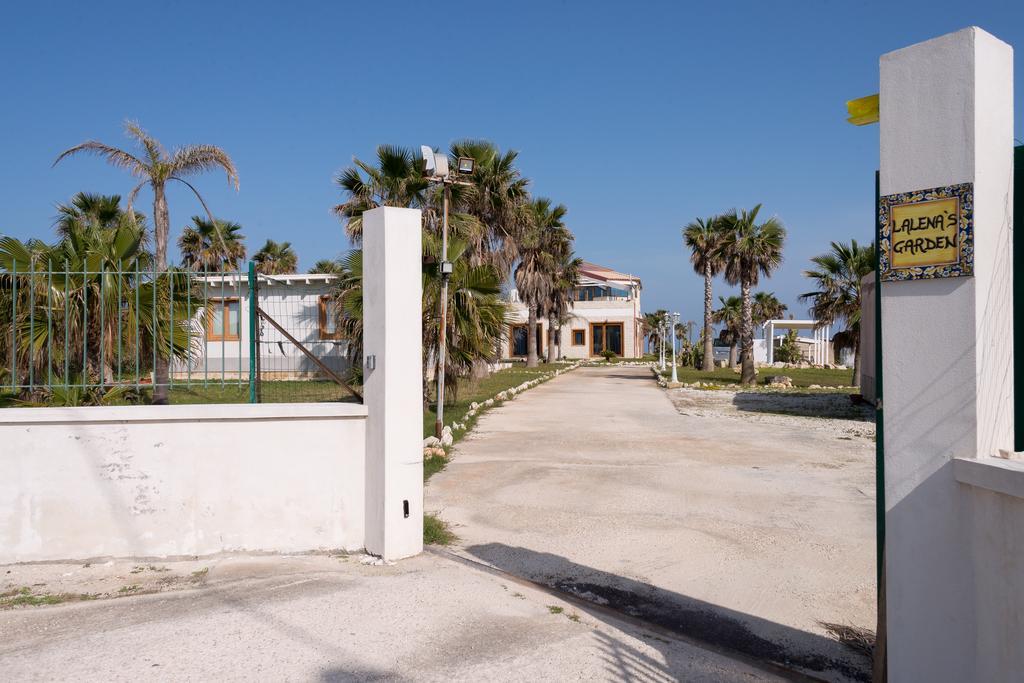 Lalena'S Garden Hotel Portopalo Di Capo Passero Екстериор снимка