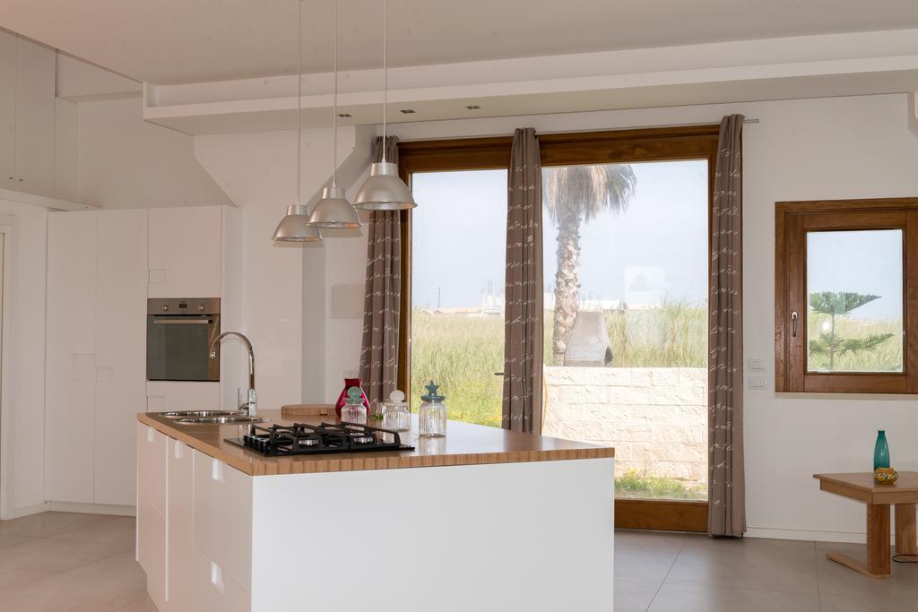 Lalena'S Garden Hotel Portopalo Di Capo Passero Екстериор снимка